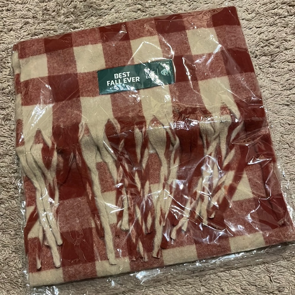 Brand new Uber Eats Starbucks Limited Edition Soft Fleece knit Scarf Plaid